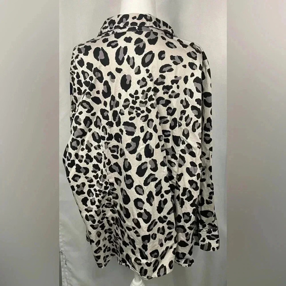 Lane Bryant button down shirt animal print - Picture 9 of 9